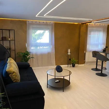 Luxus Privat-spa Mit Whirlpool, Sauna & Heimkino