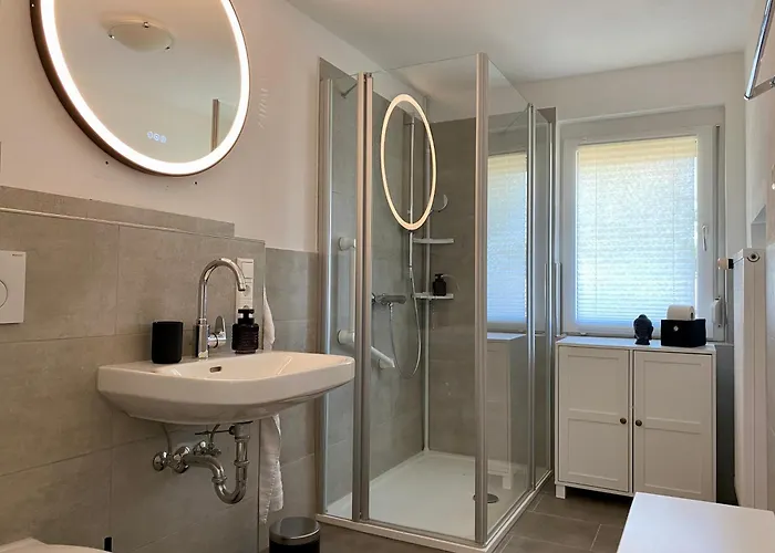 Wellness - Privat-spa Mit Whirlpool, Sauna & Kino *